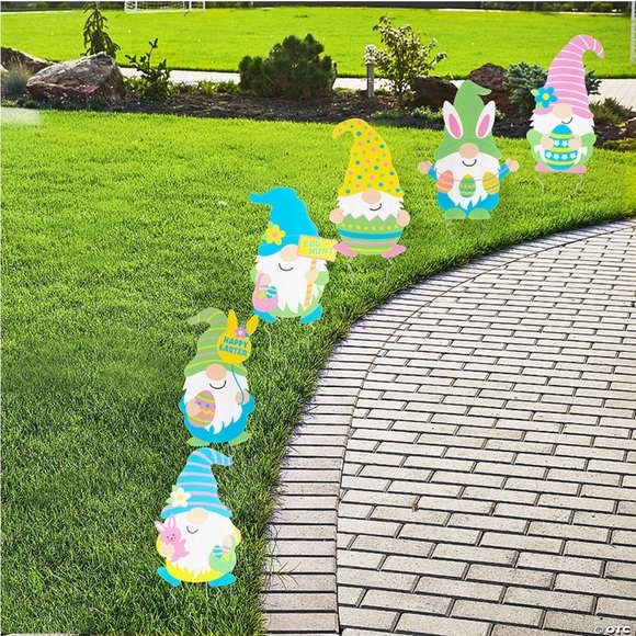 8 1/2" x 11 3/4" Easter Gnome Yard Signs - 6 Pc. - Picture 1 of 4